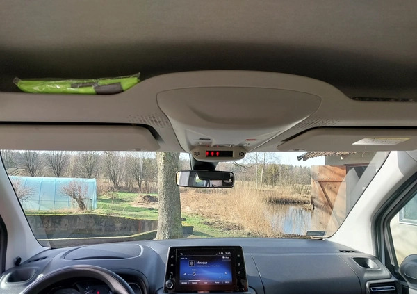 Toyota Proace City Verso cena 82000 przebieg: 34000, rok produkcji 2020 z Słupsk małe 92